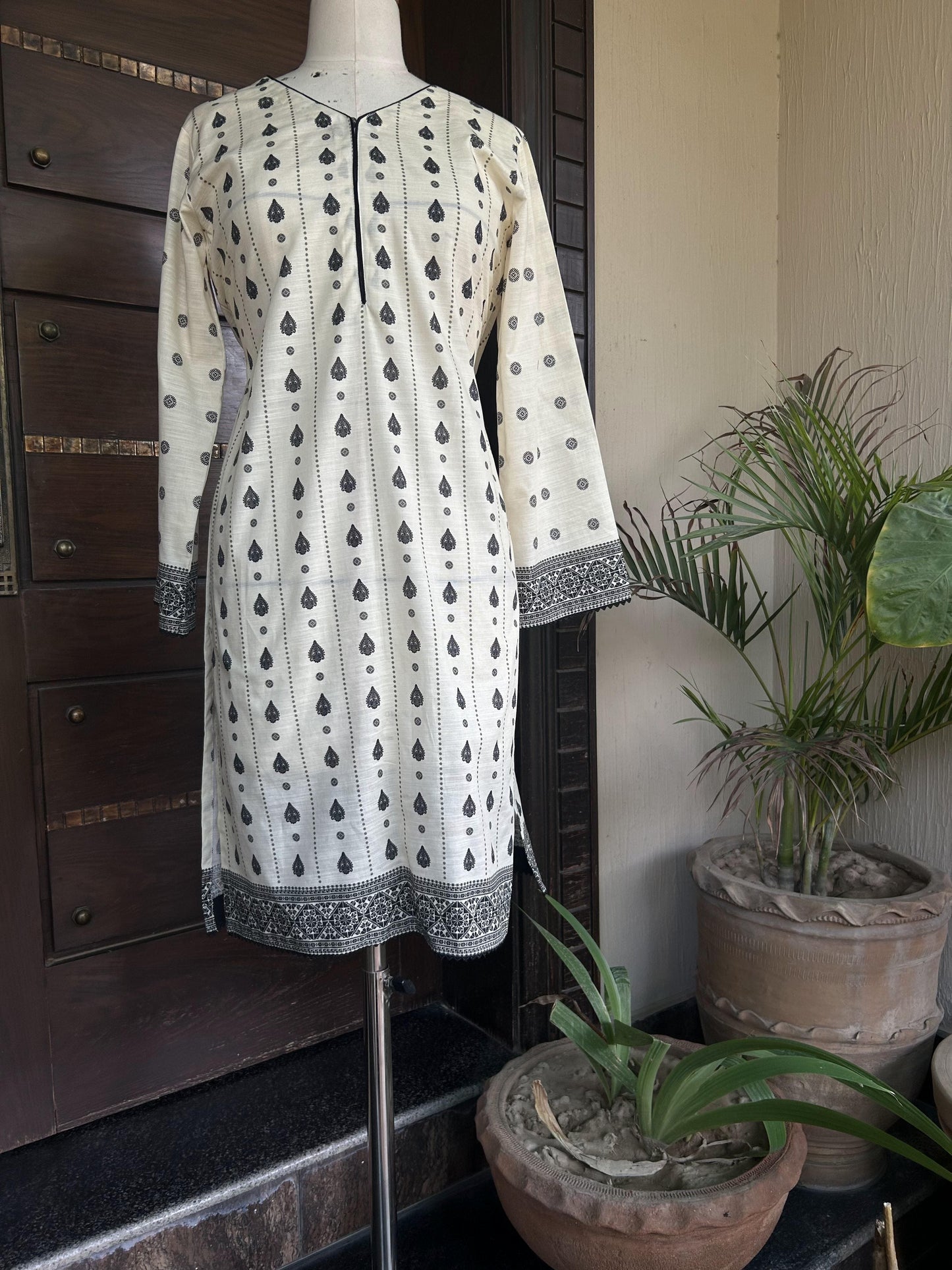 Alamzaib's Premium Beige Shirt Khaddar Fabric |Unstitched